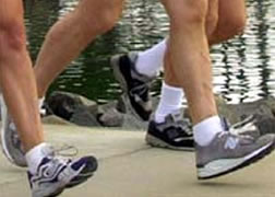 heelless running shoes